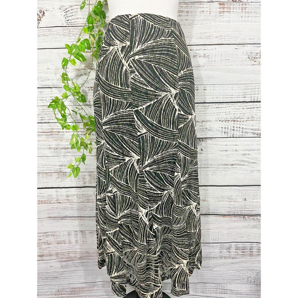 JM Collection Skirt size Small Black White Mesh Long A Line Stretch Tropical - Picture 1 of 14